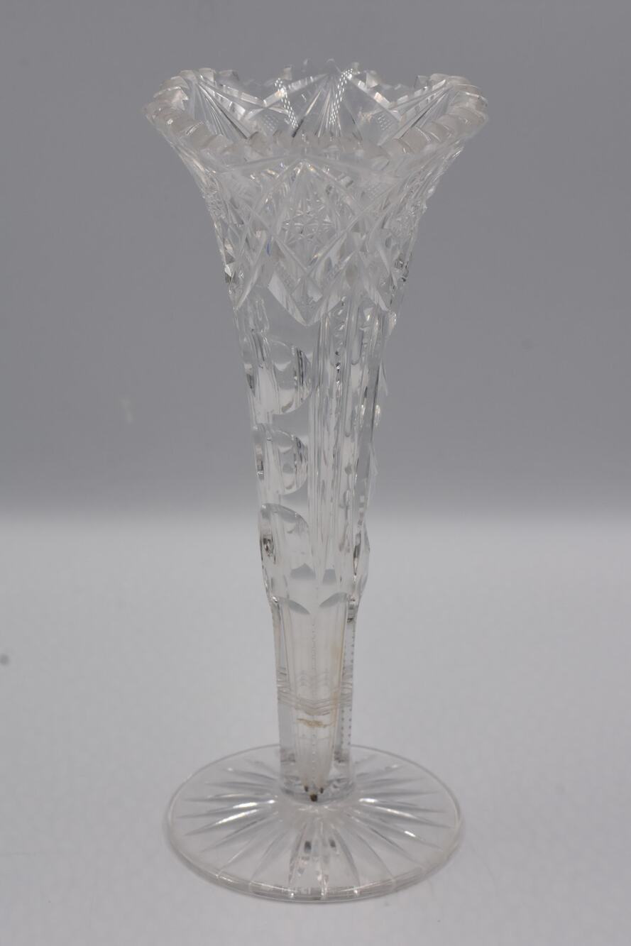 Fluted Crystal Cut Vase American Brilliant Period Tulip Saw Tooth Rim 8'' Tall